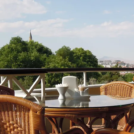 ホテル Meram Park 3*